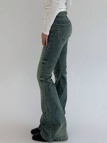 DAZY 女士修身洗水做旧喇叭牛仔裤，秋季 - 深色水洗藍 - 查看 2