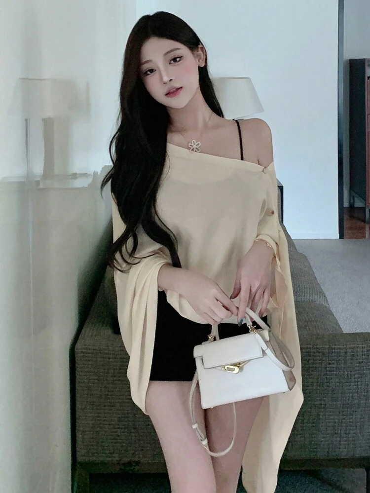 Women's Solid Color Batwing Sleeve Buttoned Poncho Knit Top, Autumn/Winter,Fall Women Clothes Women Sweater