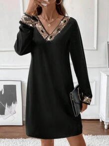 SHEIN LUNE Vestido corto casual de manga larga con cuello en V de unicolor con decoración de lentejuelas