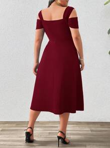 SHEIN Privé Plus Size Women's Hollow-Out Classic Off-Shoulder Red Umbrella A-Line Dress, Waisted, Suitable For Dates, Gatherings And Spring Travel - Burgundy - View 2