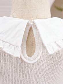 SHEIN Vintaside Kids Bộ đồ dài tay in họa tiết hoa tulip tím cho bé gái. Bộ trang phục có tông màu tím nhẹ nhàng, thanh lịch, với cổ áo tròn ở trên tạo sự tương phản đẹp mắt. Thiết kế hoa 3D ở ngực tạo điểm nhấn sống động, năng động. Quần ống loe giúp tôn đường cong chân với phong cách cổ điển sang trọng. Phù hợp với trang phục thường ngày, hoạt động ngoài trời và mùa xuân/thu. - Xám - Xem 6