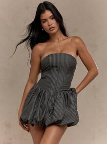 MISSGUIDED 量身定制细条纹泡泡下摆系带后背抹胸紧身胸衣细节迷你连衣裙 - 灰色 - 查看 1
