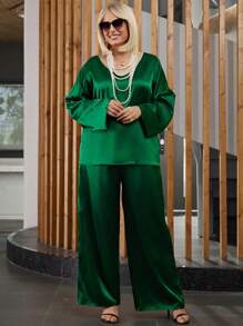 EMERY ROSE 2pcs Plus Size Women V-Neck Roll Sleeve Blouse & Pants Set