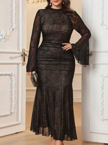 Modelyn Plus Size Women Floral Mesh Round Neck Bell Sleeve Mermaid Hem Elegant Dress Long Evening Dresses