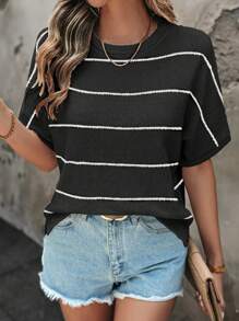 SHEIN ChicEase Blusa de punto de cuello redondo con mangas cortas y estampado de rayas para mujeres - Blanco y Negro - Ver 6