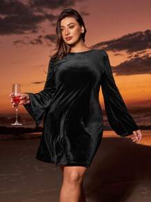 SHEIN VCAY Plus Size Elegant Casual Resort Party Backless Flare Sleeve A-Line Velvet Vintage Dress, Fall/Winter