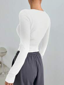 DAZY Camiseta de manga larga ajustada de cuello redondo de unicolor para mujer, primavera y otoño