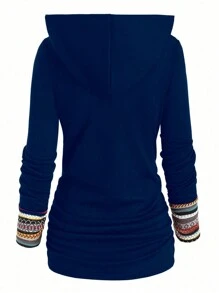 EMERY ROSE Camiseta con capucha de talla grande, casual, con estampado geométrico de retazos y decoración de botones, camisetas gráficas de otoño para mujeres