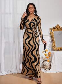 SHEIN Lady Vêtements d'automne Robes élégantes pour femmes Tenues d'automne pour femmes Robe longue pour femmes Col en V Ceinture à la taille Robes élégantes à manches longues rayées