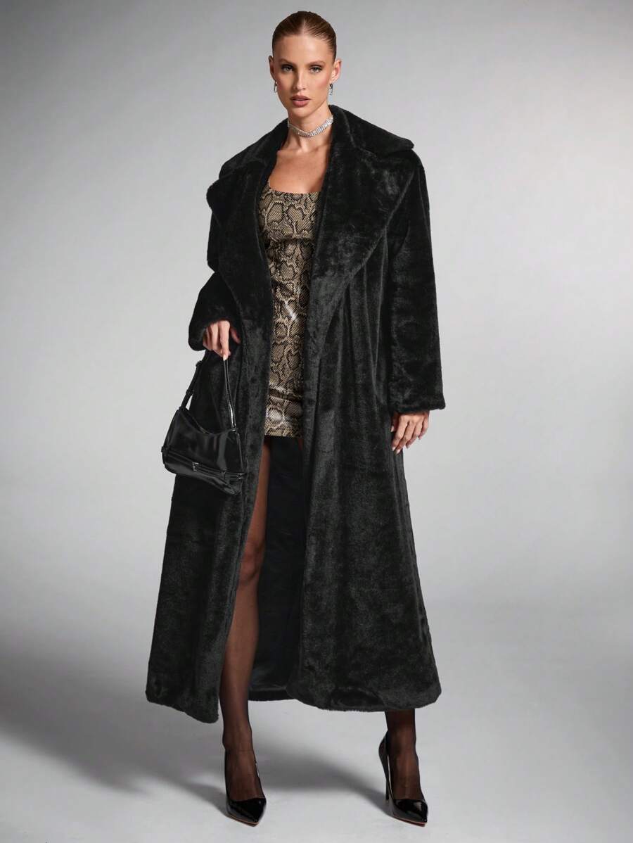SHEIN X Phaith Montoya SHEIN BAE Women's Solid Color Long Sleeve Simple Long Jacket, Fur Coat Casual Daily Wear Winter Vintage Fur Coat Fall Women Clothes Halloween Customs Women Cat Woman Costume Fur Coat Warm Comfortable And Soft, Suitable For Various Occasions When Going Out Commuting Or Partying