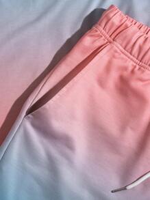 Manfinity RSRT 男士顏色拼接圓領短袖t恤和口袋設計短褲2件套裝 - 彩色 - 查看 5