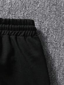 男士卡通字母图案抽绳短裤