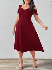 SHEIN Privé Plus Size Women's Hollow-Out Classic Off-Shoulder Red Umbrella A-Line Dress, Waisted, Suitable For Dates, Gatherings And Spring Travel - Burgundy - View 3