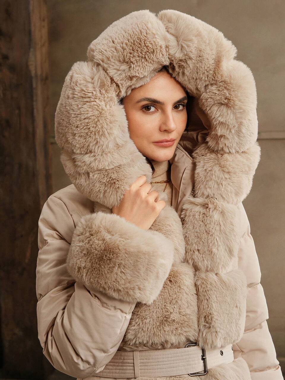 Thick Long Fluffy Fur Collar Quilted Women Winter Jacket