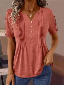 SHEIN LUNE V-Ausschnitt Knopfverschluss Lässig Regular Kurzarm T-Shirt - Rot - Übersicht 1