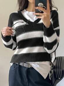 DAZY Women's Autumn New Casual Vintage Striped V-Neck Loose Knitted Sweater - Black - View 2