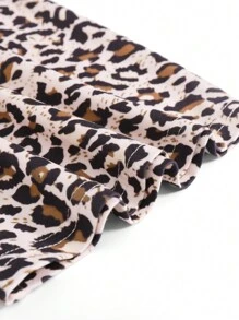 SHEIN Leap Crew Bộ 2 chiếc áo len dài tay họa tiết da báo cho bé gái tuổi mới lớn kèm quần ống loe và cà vạt - Màu Khaki - Xem 8