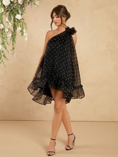 L'Amorae Vestido hombros descubiertos con lunares y flor desmontable