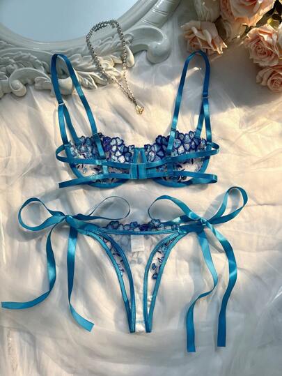 Esselle Sky Blauw Geborduurde Strap Ladies Verleidelijke Lingerie Set view 2