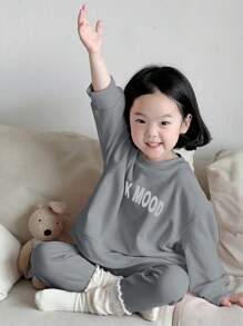 Dazy Kids 两件套女童圆领针织抓绒字母印花卫衣和裤子，秋季套装，冬季 - 灰色 - 查看 4