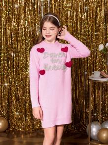 Vestido jacquard prateado com glitter e letras para meninas pré-adolescentes apresenta um design moderno e adorável