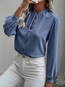 EMERY ROSE بلوزة كاجوال ذات أكمام فانوس مطبوعة عشو...