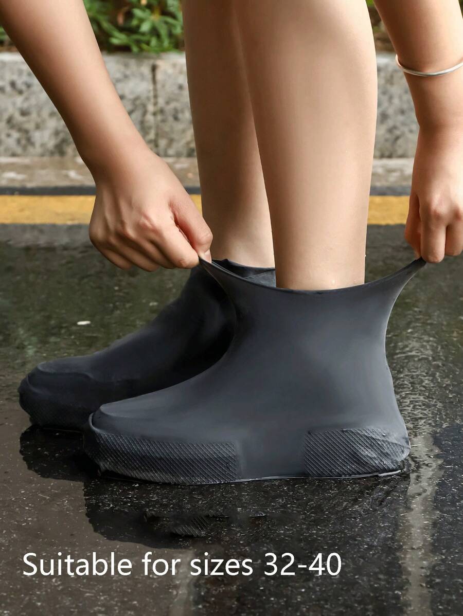 1 双男女防水加厚防滑鞋套，户外橡胶雨鞋套，适合户外骑行和雨天。尺码：34-40 短筒（更适合女孩/儿童）圣诞节节日礼物，返校用品