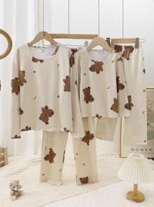 2 件装 Tween Girl 杏色休闲可爱熊印花圆领运动衫和裤子家居服套装