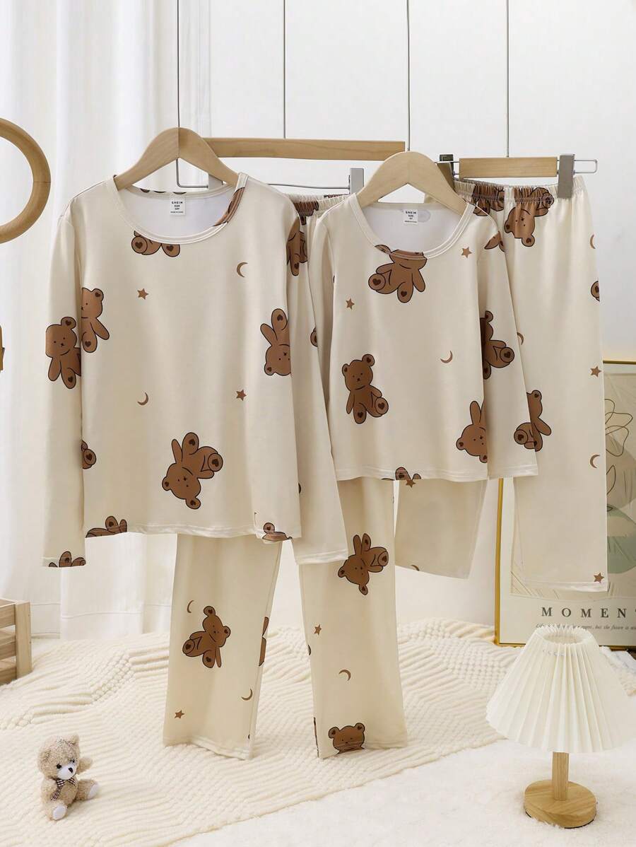 2 件装 Tween Girl 杏色休闲可爱熊印花圆领运动衫和裤子家居服套装