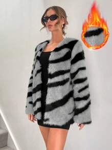 SHEIN Essnce Chaqueta suelta de manga larga con patrón de cebra, de frente abierto, y esponjosa, para mujer, abrigo de piel, estampado animal, ropa de mujer de invierno - Gris - Ver 2