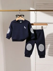 Souflis Souflis 2 件套男婴休闲卡其色高尔夫马刺绣运动衫和裤子套装，适合户外、派对和拍照，秋冬季 - 寶藍色 - 查看 6