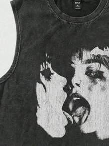 ROMWE MEN Goth Men Figure Graphic Tank Top