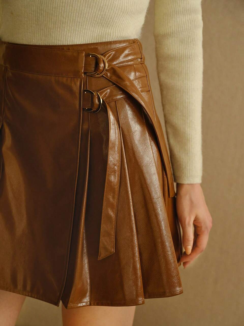 MOTF STUDIO PU LEATHER BUCKLE PLEATED SKIRT