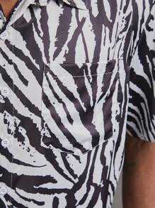 Manfinity LEGND Áo thun polo tay ngắn họa tiết ngựa vằn mùa hè cỡ lớn cho nam - Đen và trắng - Xem 4