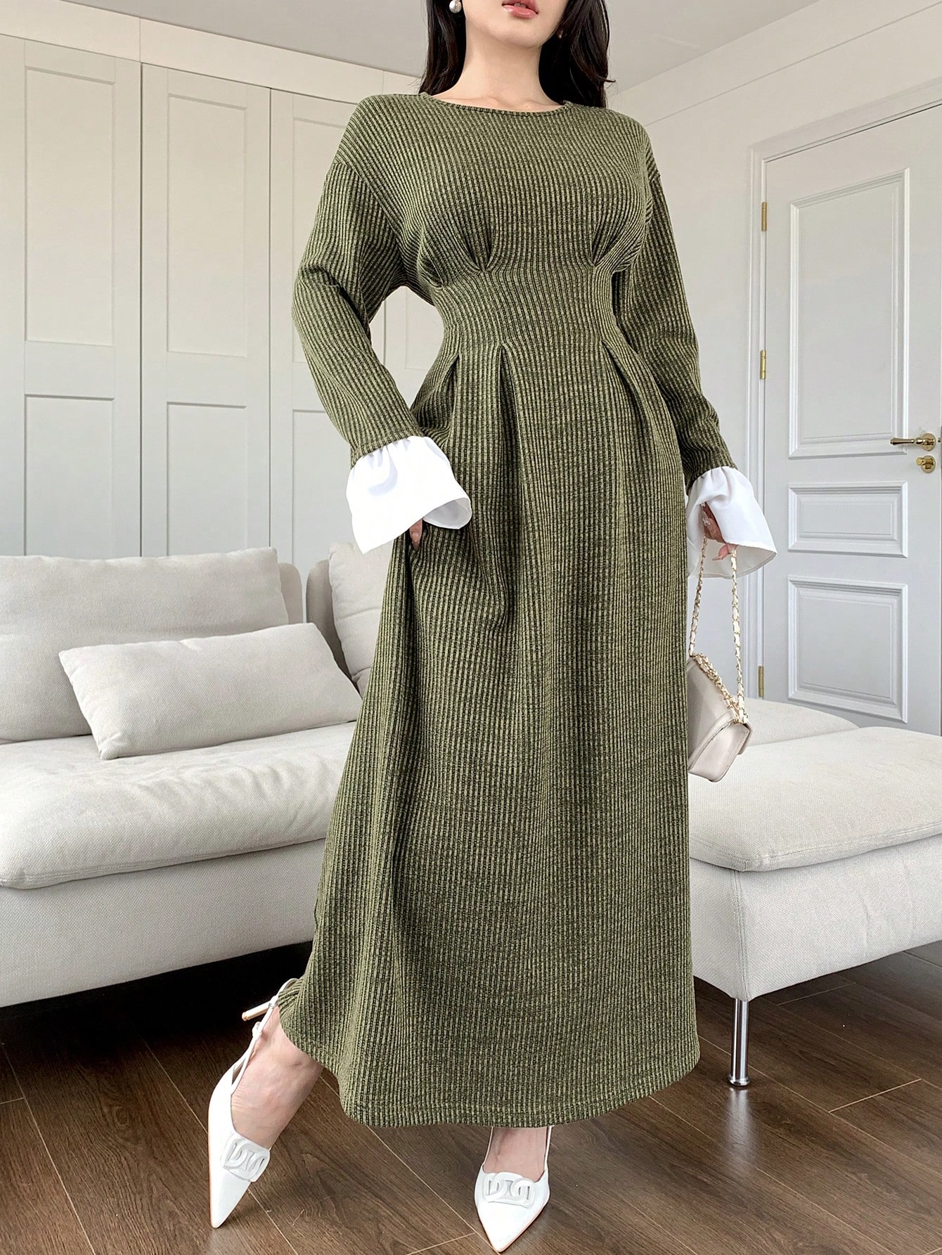 Modelyn فستان ملون بياقة مستديرة وكتف منخفض للنساء...