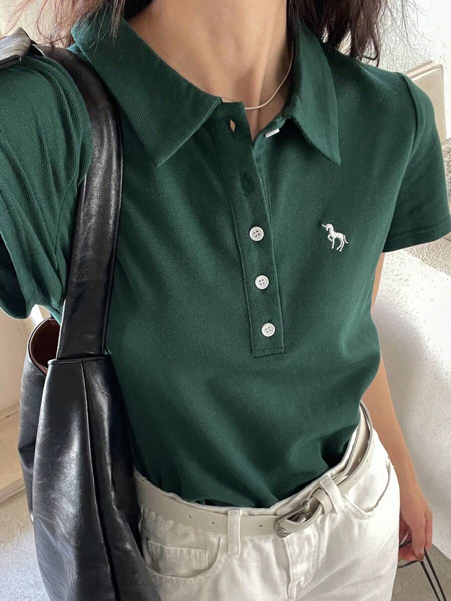 DAZY 女士夏季马匹印花短袖 Polo 领休闲 T 恤 复活节 - 墨綠色 - 查看 1
