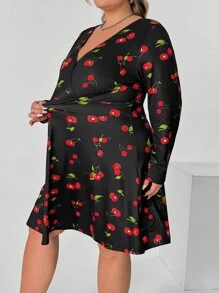 SHEIN CURVE+ Plus Size Women's Summer Garden Party Casual Cherry Blossom Print V-Neck Short Sleeve Dress With Loose A-Line Silhouette And Ruffle Hem
