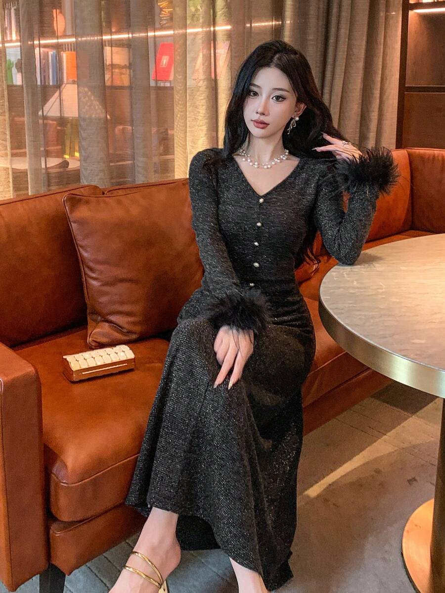 DAZY 女士纯色V领长款亮片拼接蓬松长袖A字中长连衣裙,秋季保暖内衬连衣裙 - 黑色 - 查看 1