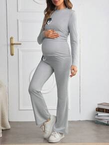 SHEIN 2 件孕妇休闲心形印花长袖荷叶边上衣和裤子套装 - 淺灰色 - 查看 5