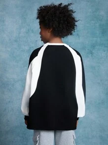 SHEIN Tween Boy Loose Fit Graphic Print Crew Neck Sweatshirt - Black and White - View 2