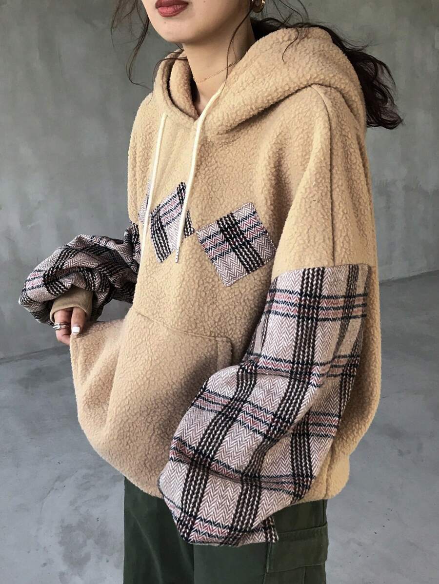 FRIFUL Áo nỉ nữ dáng rộng, vai rớt, có mũ, phối màu kẻ caro, thích hợp cho mùa thu/đông. - Màu Khaki - Xem 1