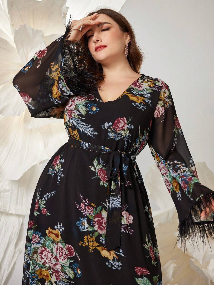 Modelyn Đầm tay dài in hoa cổ chữ V cỡ lớn có thắt lưng - màu đen - Xem 1