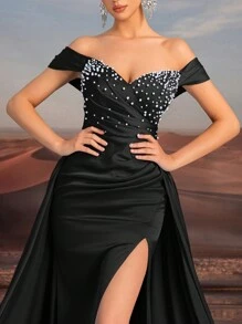 Glamrae Vestido de noche elegante y grácil con hombros descubiertos, escote princesa, silueta ajustada de sirena, con volante delantero, ribete con cuentas, espalda descubierta con abertura alta y tren desmontable, para ocasiones formales, bodas, fiestas. Vestido de noche negro para invitados de boda, graduación, cena.