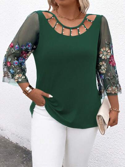 Plus Size Women's Round Neck Hollow Floral Patch Mesh Contrast Blouse