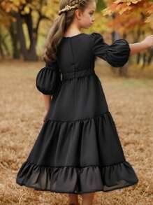 年轻女孩复古圆领泡泡袖花卉蕾丝拼布收腰多层拼接连衣裙