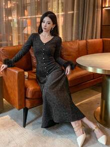 DAZY 女士纯色V领长款亮片拼接蓬松长袖A字中长连衣裙，秋季保暖内衬连衣裙 - 黑色 - 查看 5