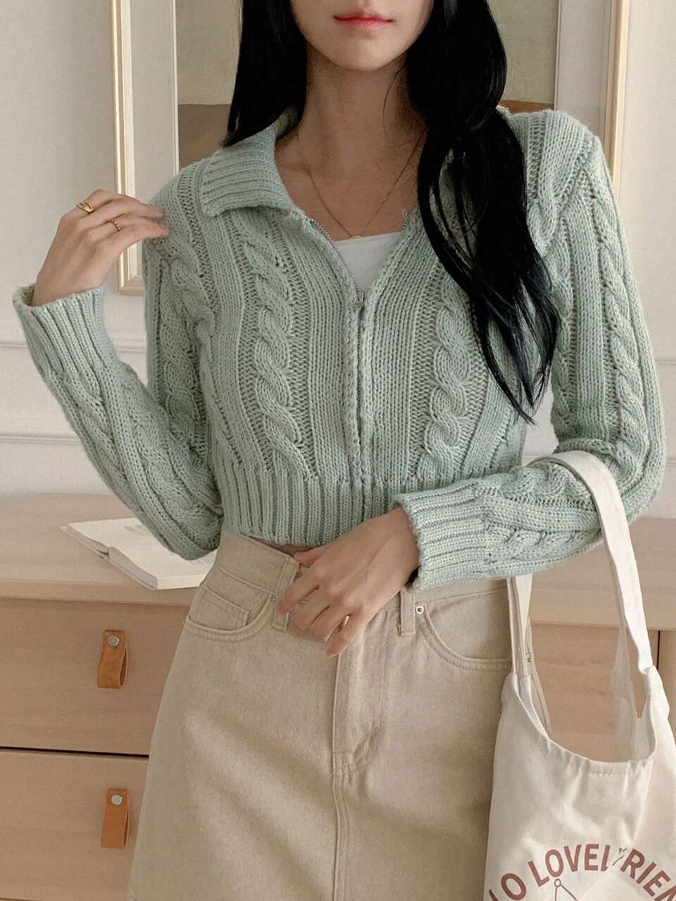 Women's Solid Color Cable Knit Zip-Up Cardigan