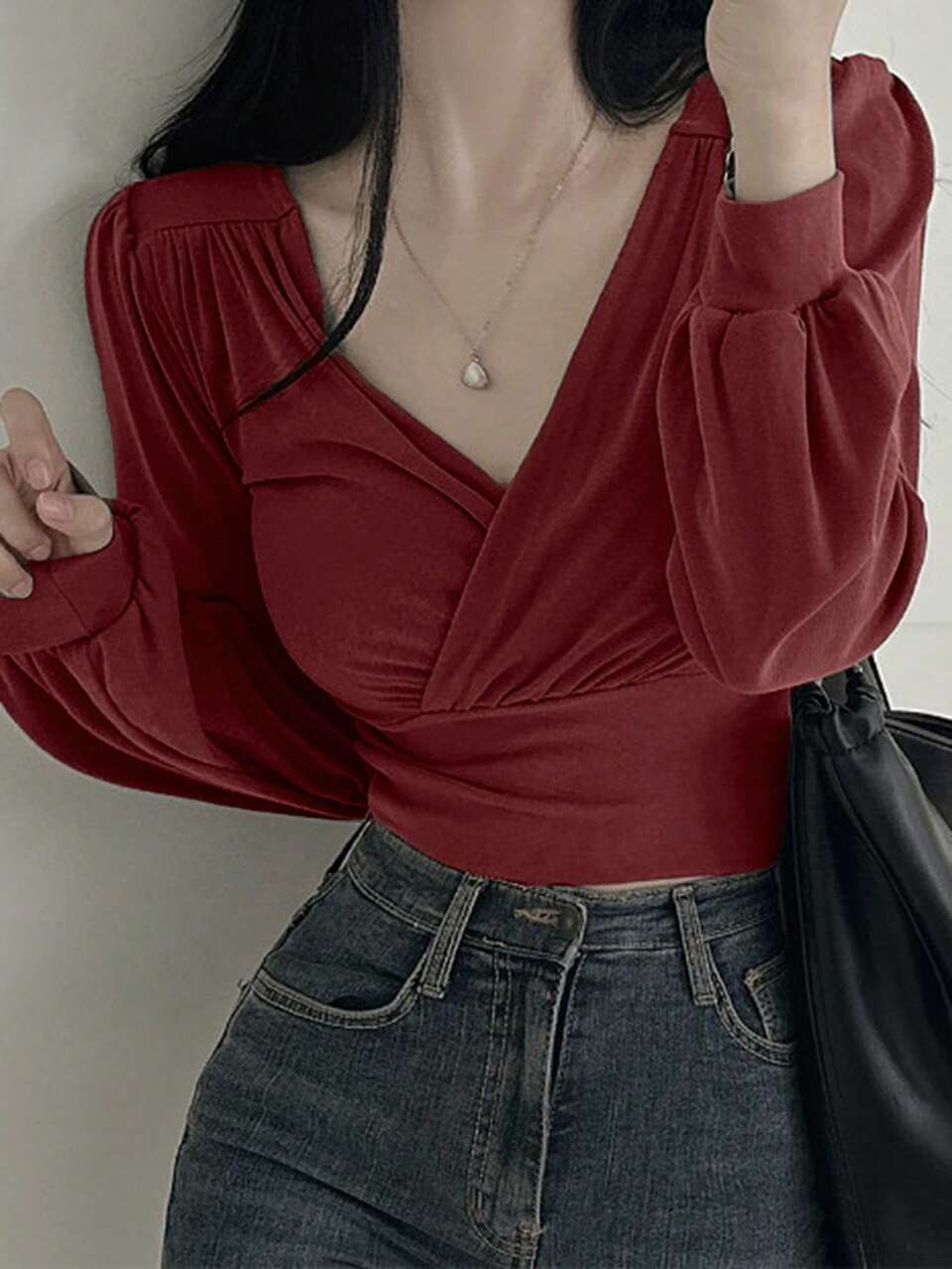 Women's Solid V-Neck Lantern Sleeve Cropped T-Shirt, Christmas Wine Red T-Shirt, Chinese New Year, Spring & Autumn Preppy Tops Long Sleeve Women Tops