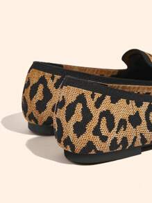 CUCCOO BASICS Women's Pointed Toe Minimalist Daily Wear Flat Shoes - Brown - View 3