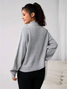 Girl & Teen Girls' Elegant Floral 3D Decorated Crew Neck Sweater. The Distinctive 3D Floral Collar Decoration Adds A Unique Style Highlight To The Overall Look. The Refined Crew Neck Design Is Simple Yet Graceful, Offering Warmth And Comfort With Its Soft, Delicate Fabric Material. This Sweater Creates A Charming, Fashionable Look For Girl And Teen Girls, Allowing Them To Radiate Confidence And Charm At Social Events.